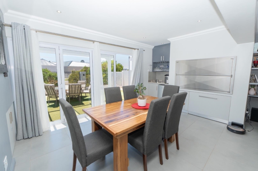 4 Bedroom Property for Sale in Laguna Sands Western Cape